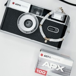 Pack Reusable Analogue Black + 2 APX 100 Films